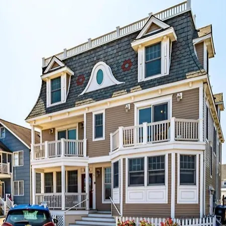 Beach Haven, Condo, Ocean Block Water Views From Roof Top Deck, Wifi